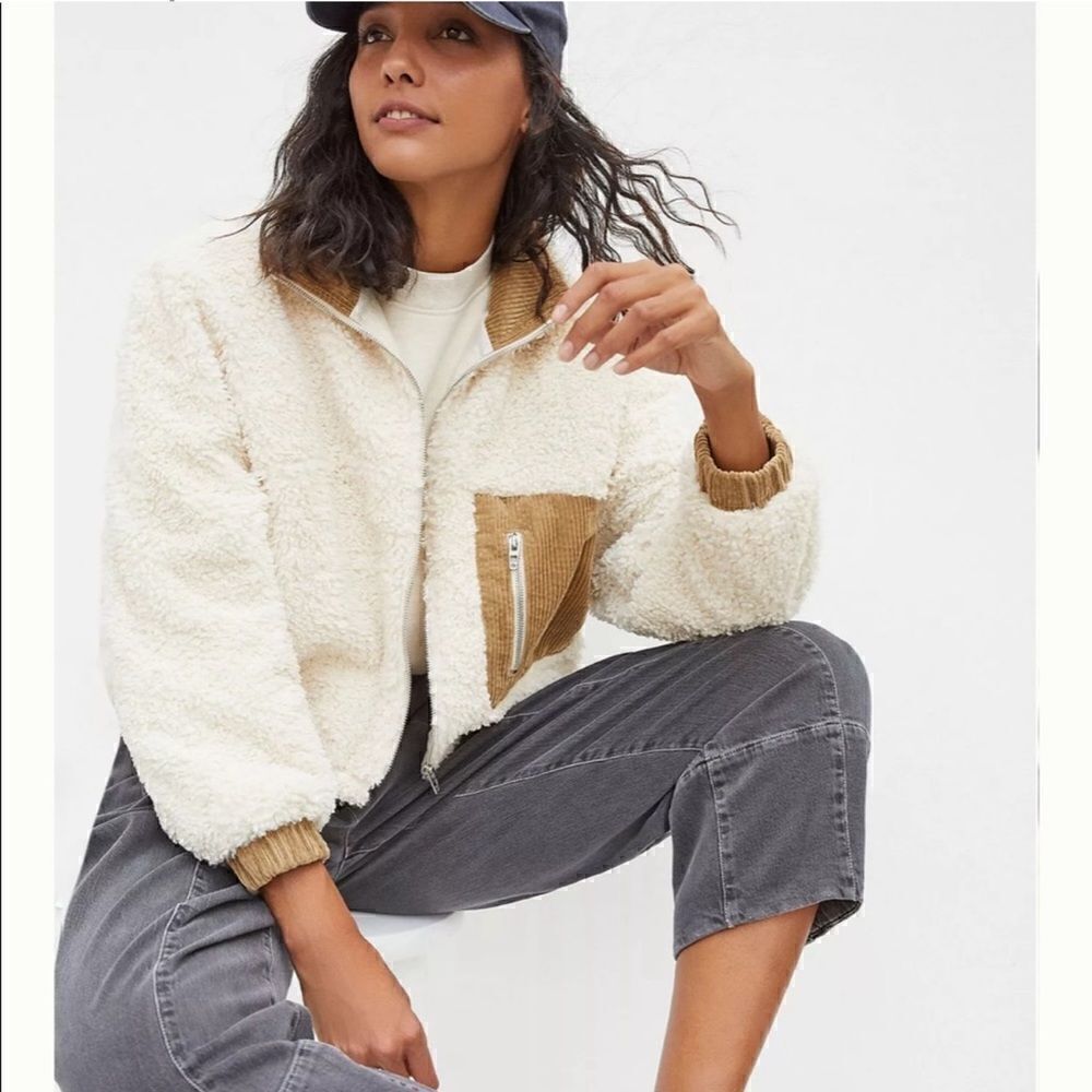 💼NWT Blank NYC Faux Shearling with Faux Leather Trim Bomber Jacket - Picture 5 of 13